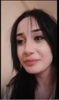 Liseli çıtır kıza sakso çektirip çaktırmadan ağzına boşalıyor kızda allah belanı versin diyip hepsini yutuyor