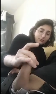 Sevgilisine Sakso Çeken Büyük Burunlu Hatun